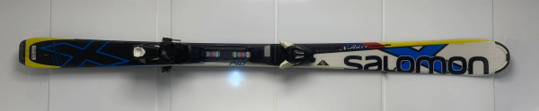 Dětské lyže BAZAR Salomon X Race white/black/yellow/red/blue 140 cm